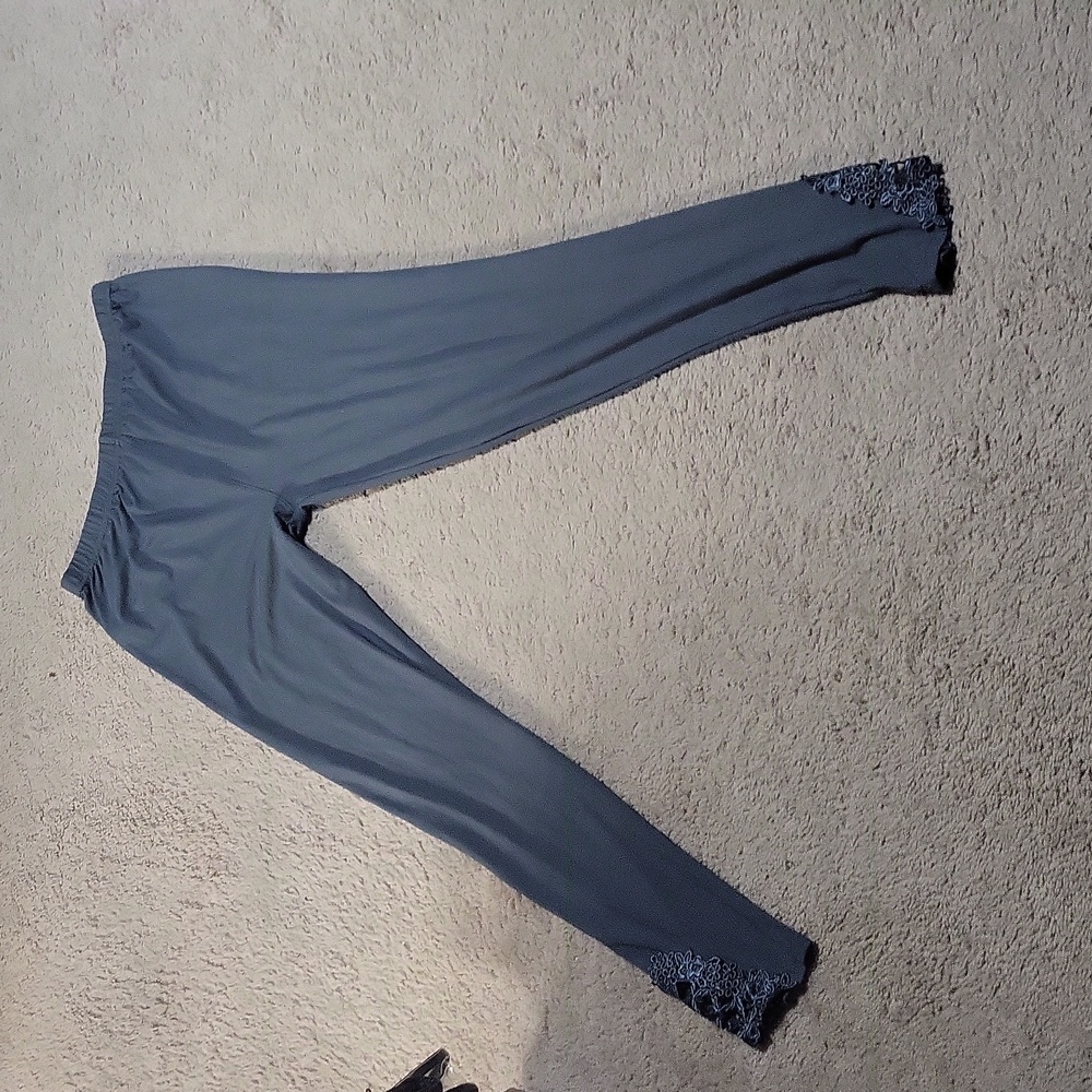Pants - Picture 7 of 10
